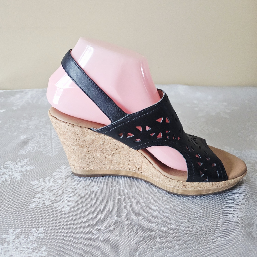 Clarks Wedges Black Cutout Sandals Boho Prairiegirl Cottagecore Western 8M